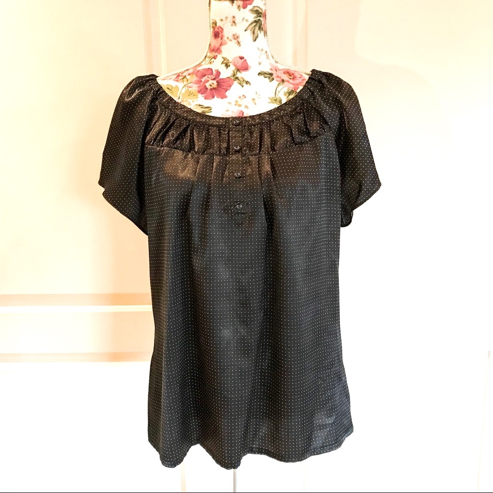 Apt. 9 short sleeve silky blouse